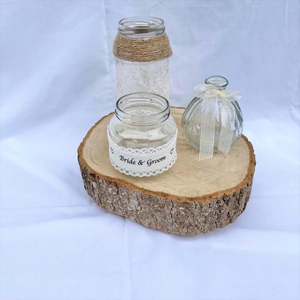Jars with wooden slice 