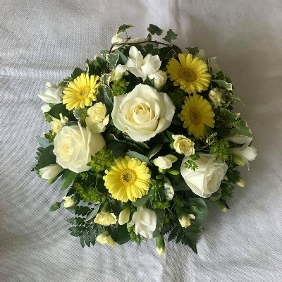 Lemon and White Posy