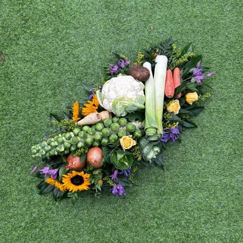 Garden Coffin Spray
